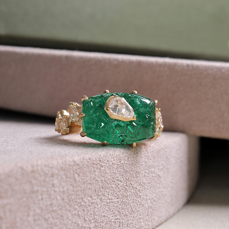 Vintage 18K Gold Smaragd Ring Gelb & Birne Diamant Akzente von FloraTung