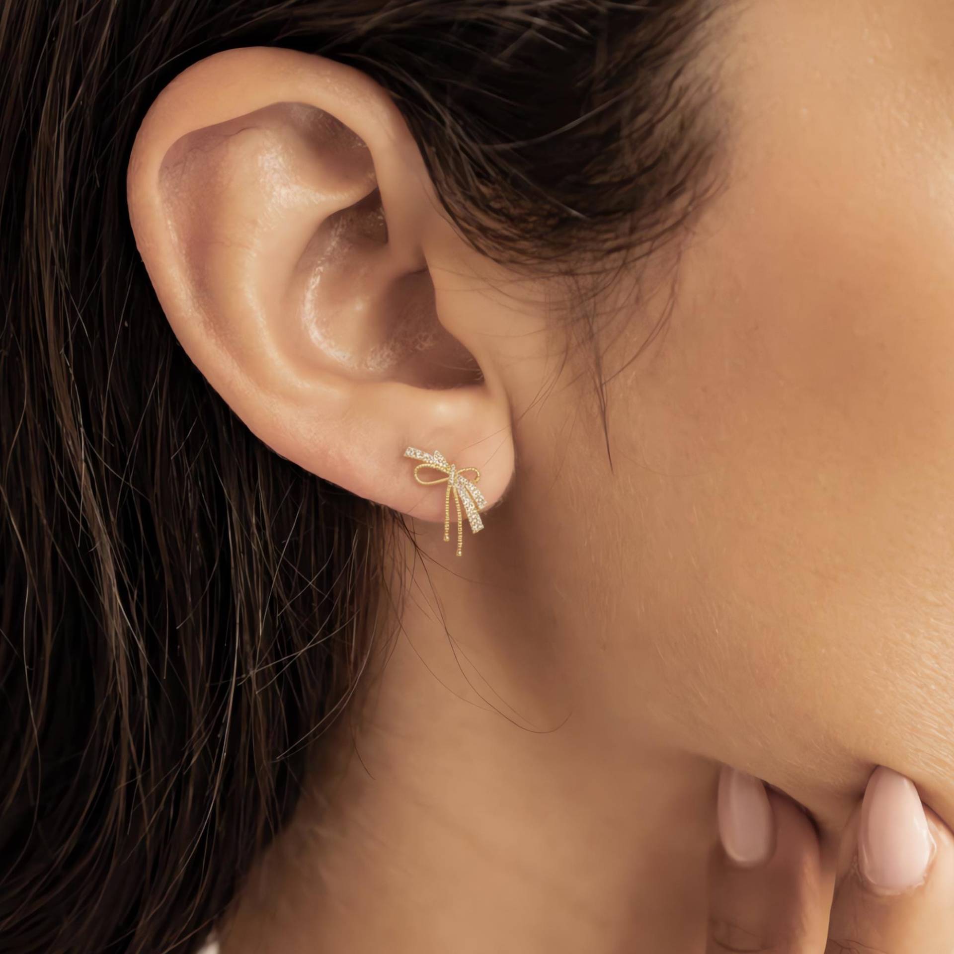 Vergoldete Schleifen Ohrstecker Mit Zirkonia | Elegante Damen Ohrringe Geschenk Schmuck von FloraUndStein