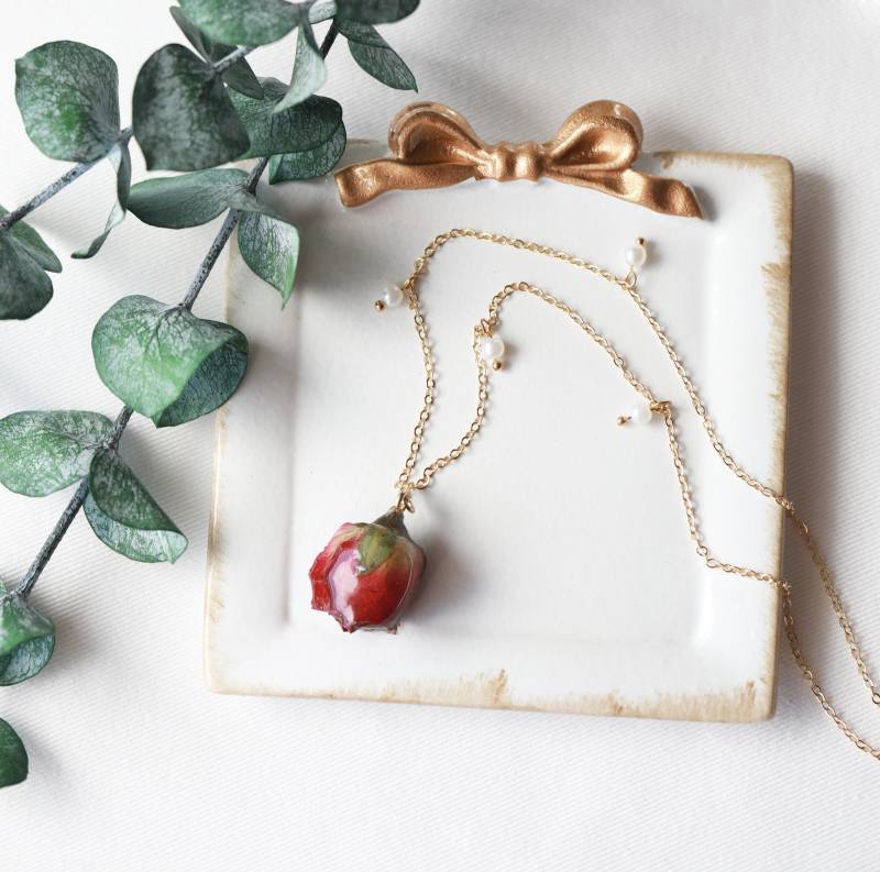 Rote Rose Mit Perlenanhänger Anhänger Halskette | Echte Blumen Handgemachte Schmuck Muttertagsgeschenk Hochzeit von FloralMemoriesJewel
