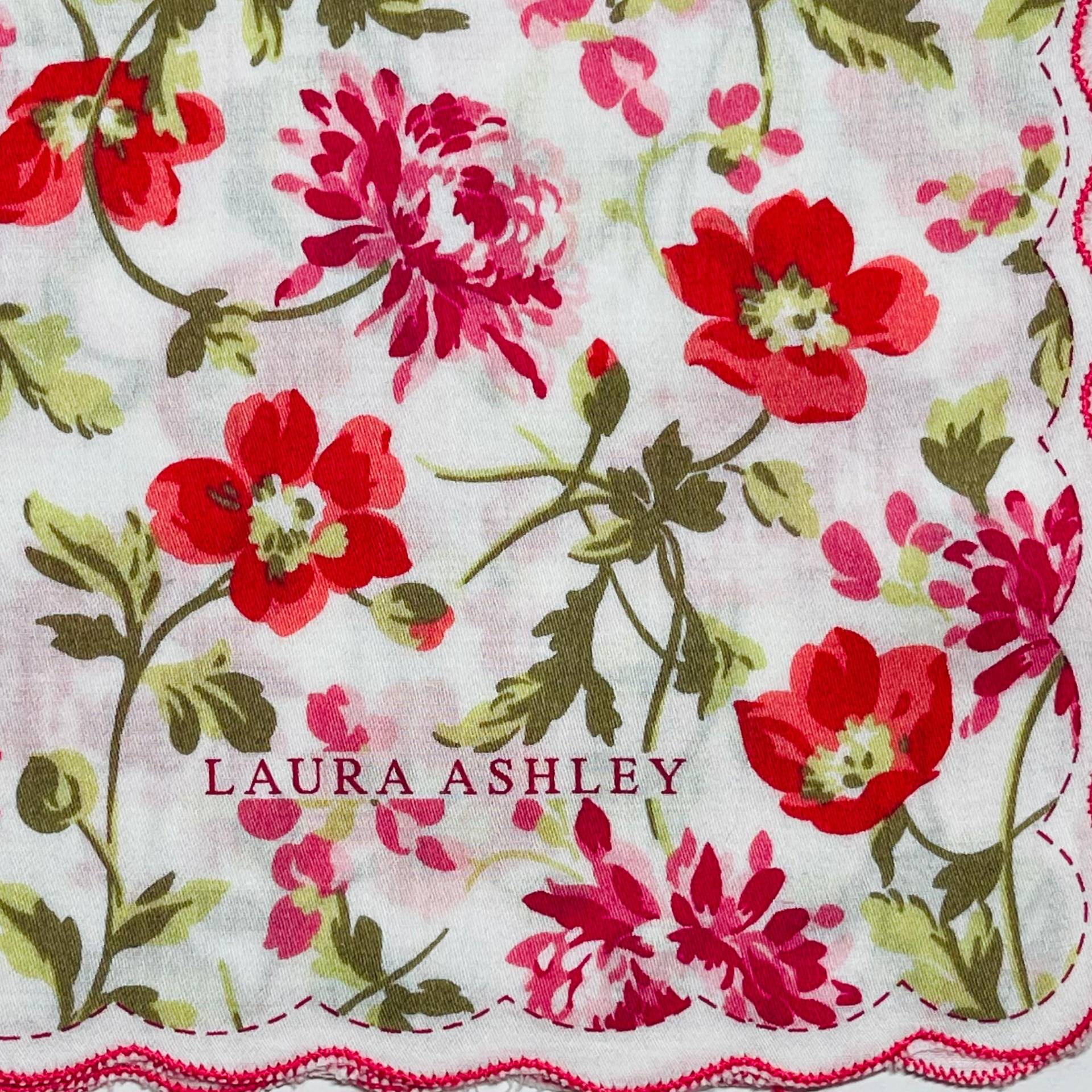 Laura Ashley Vintage Taschentuch 56 X cm von FloralStreetArt