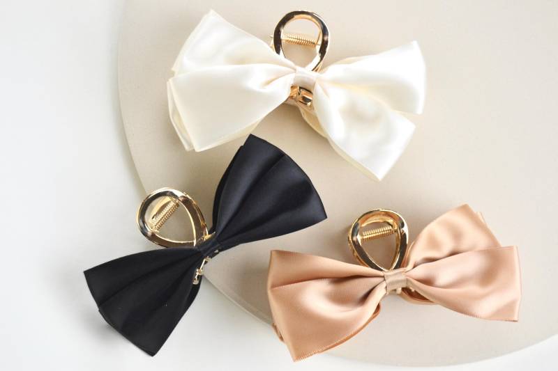 Goldene Schleifen Haarklammern, Haarkralle, Haarspange in Beige, Weiß, Und Braun - Stoff Schleife Perfekt Für Mittlellanges & Langes Haar von Florentiinees