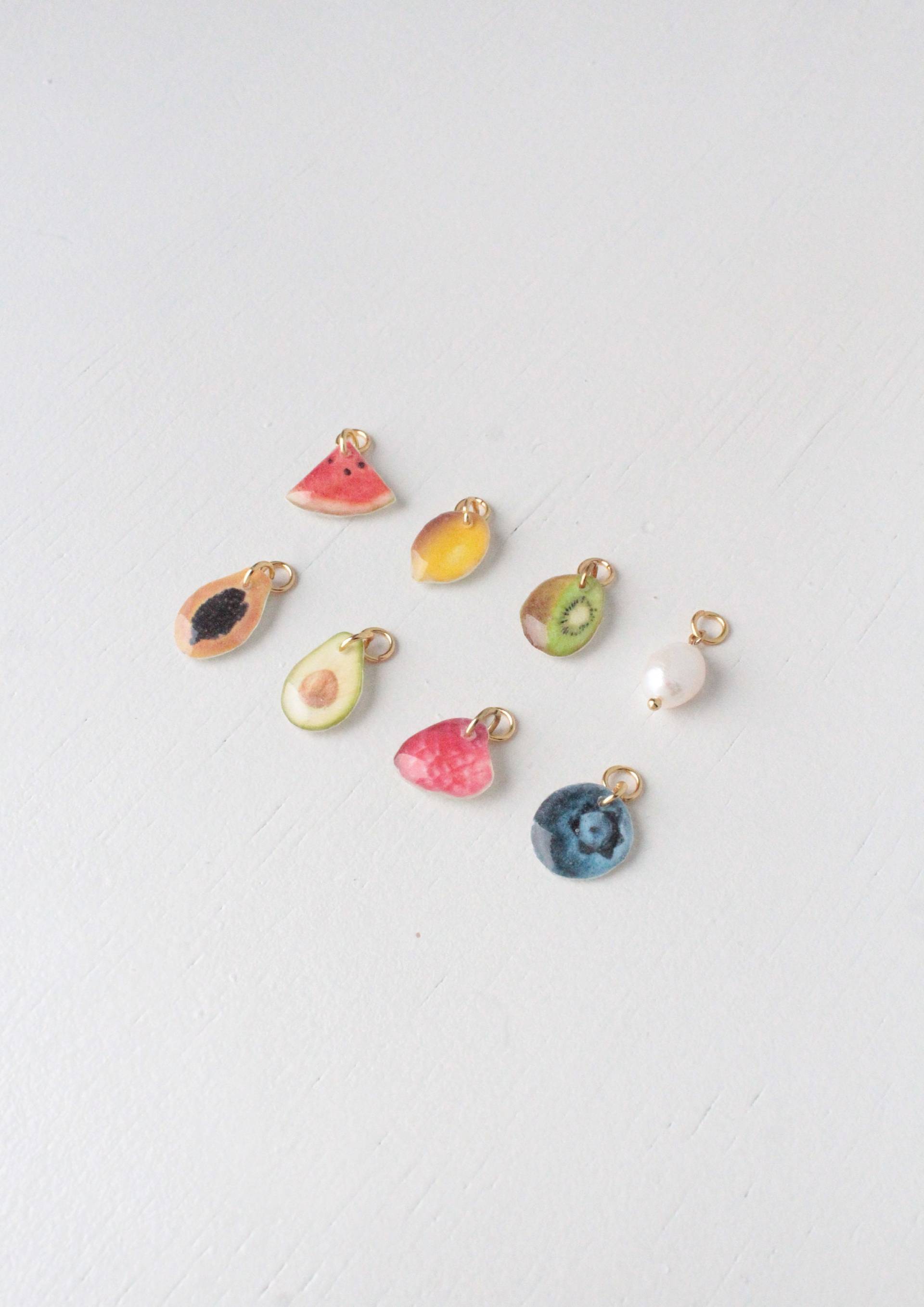 Add-On Kleine Früchte Anhänger Für Creolen, Handgemachte Harzohrringe, Bunter Schmuck Personalisiert Sie, Benutzerdefinierte Ohrringe von FloresJewellery