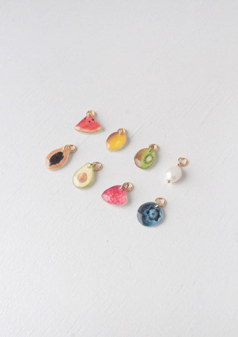 Add-On Kleine Früchte Anhänger Für Creolen, Handgemachte Harzohrringe, Bunter Schmuck Personalisiert Sie, Benutzerdefinierte Ohrringe von FloresJewellery