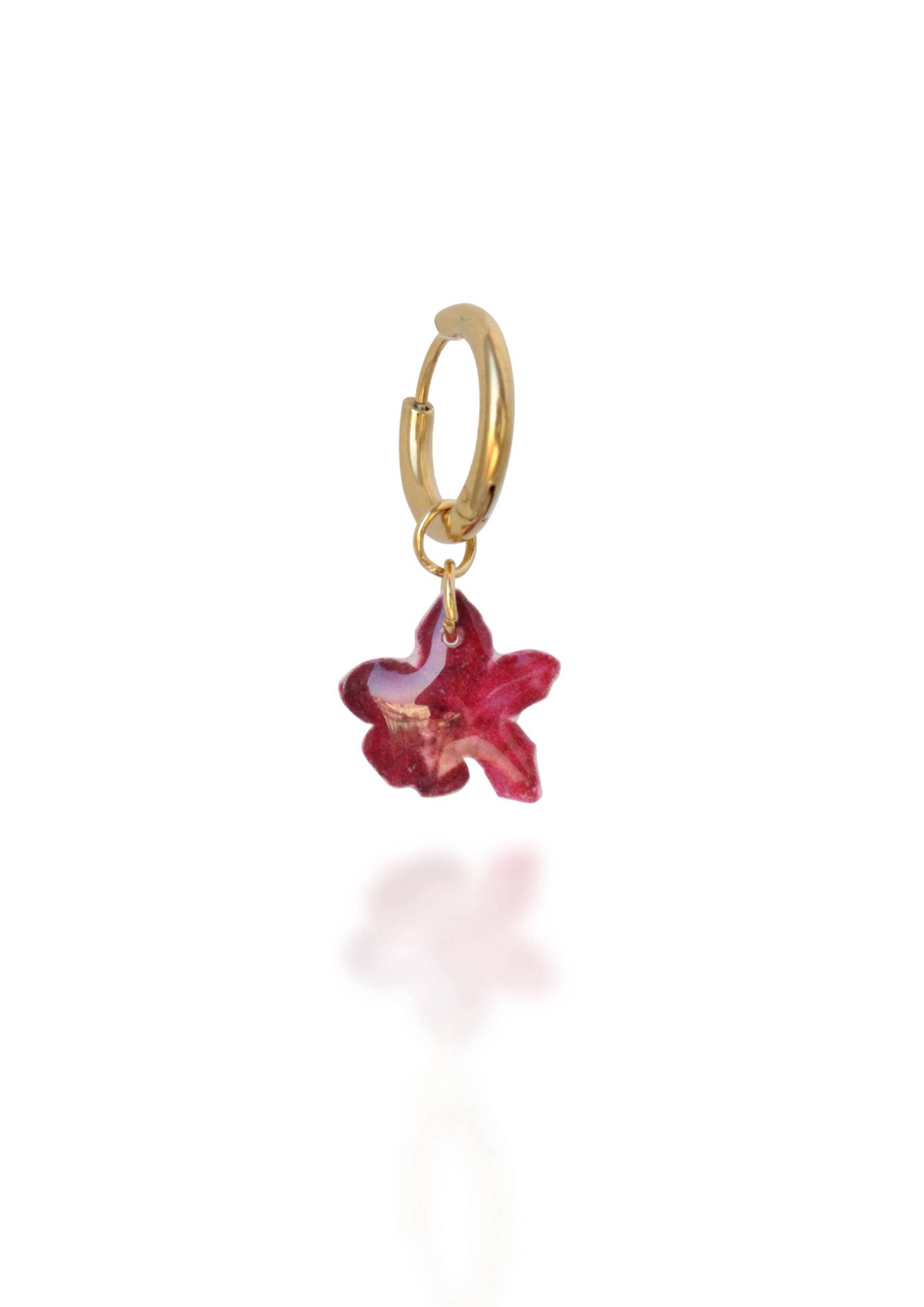 Kleine Blumen Ohrringe, Eleganter Schmuck Für Sie, Burgunder Blume Auf Goldener Creole, Frühling Accessoires, Zierliche Anhänger, Personalisiertes von FloresJewellery
