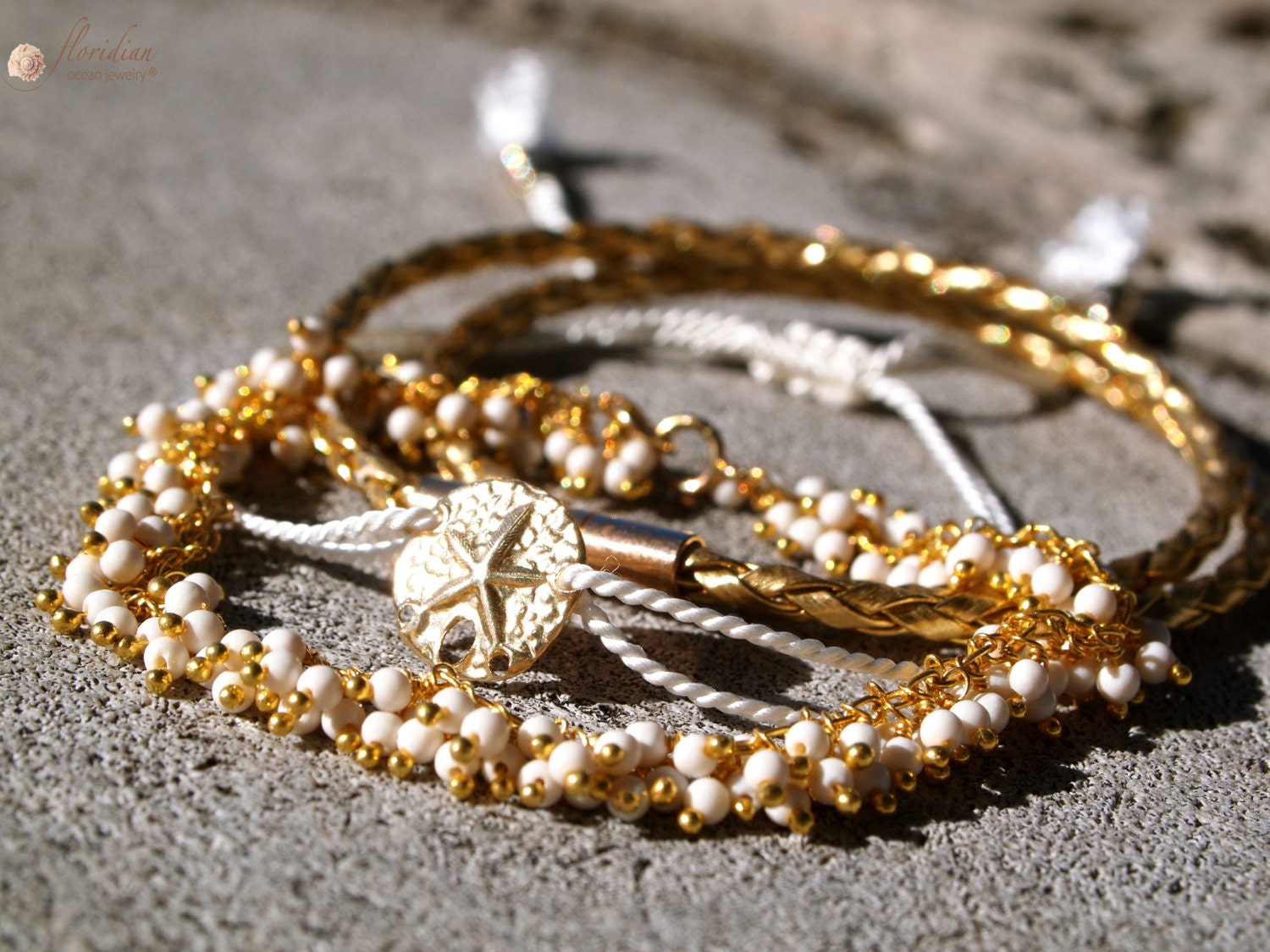 Weiße Koralle Mix Armband Weiße Koralle Mix Armband von FloridianOcean