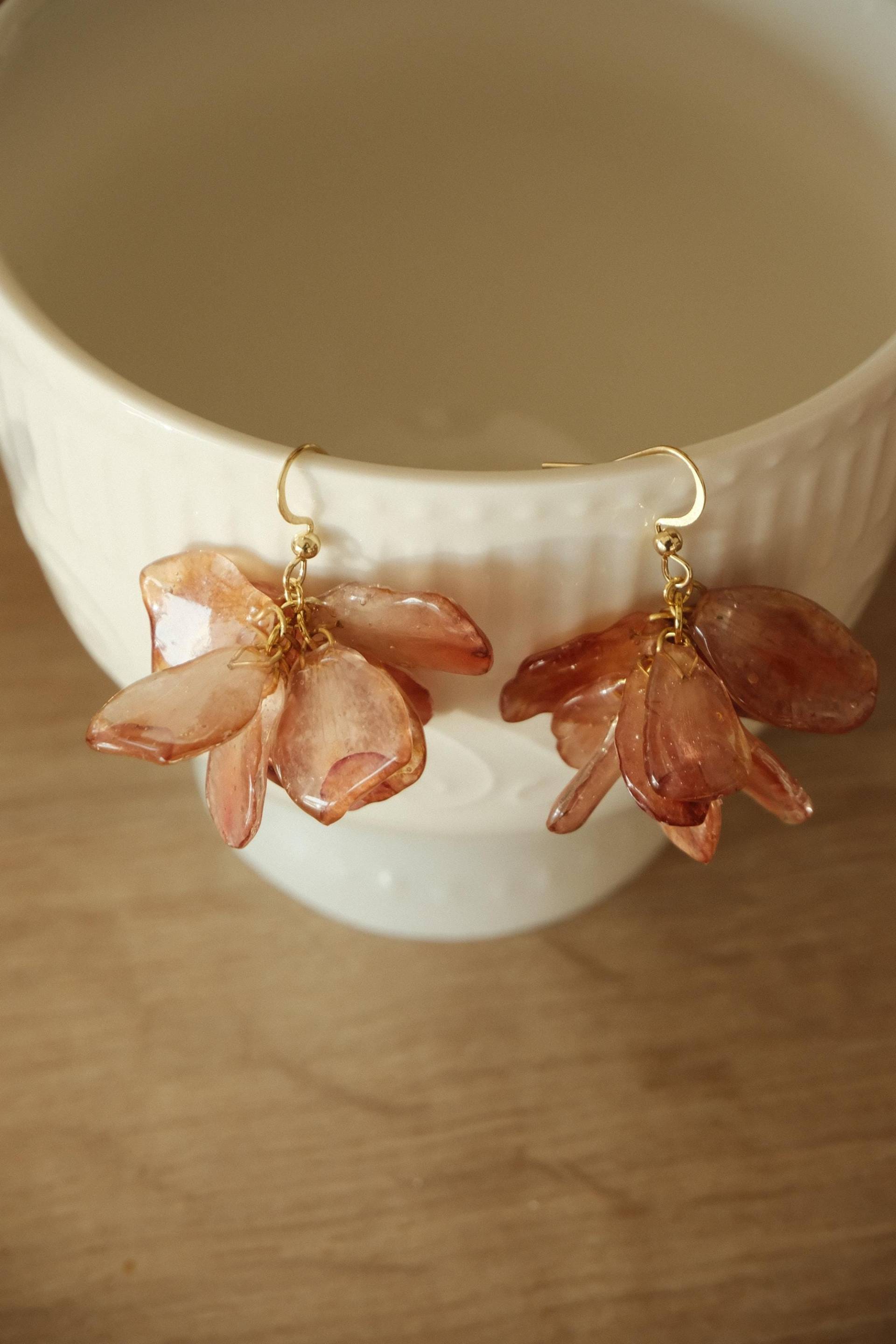 Camellia Petal Earrings Real Flower Resin, Warm Orange Red Statement Dangle Camellia Petal Earrings Real Flower Resin, Warm Orange Red Statement Dangle von FlorifyCreations
