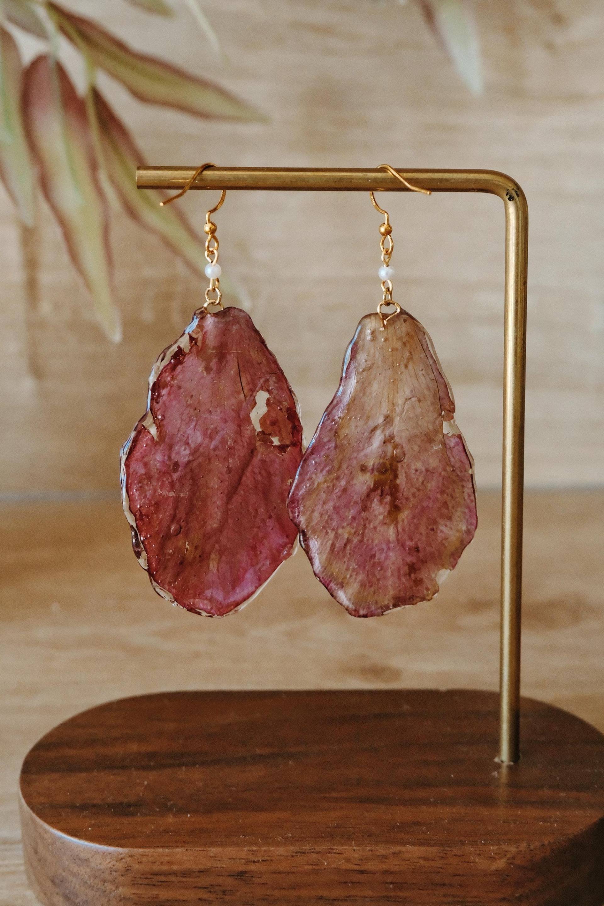 Real Canna Lily Petal Earrings - Handmade Resin Botanical Jewelry One Of A Kind Floral Dangle Florifycreations Real Canna Lily Petal Earrings - Handmade Resin Botanical Jewelry One Of A Kind Floral Dangle Florifycreations von FlorifyCreations