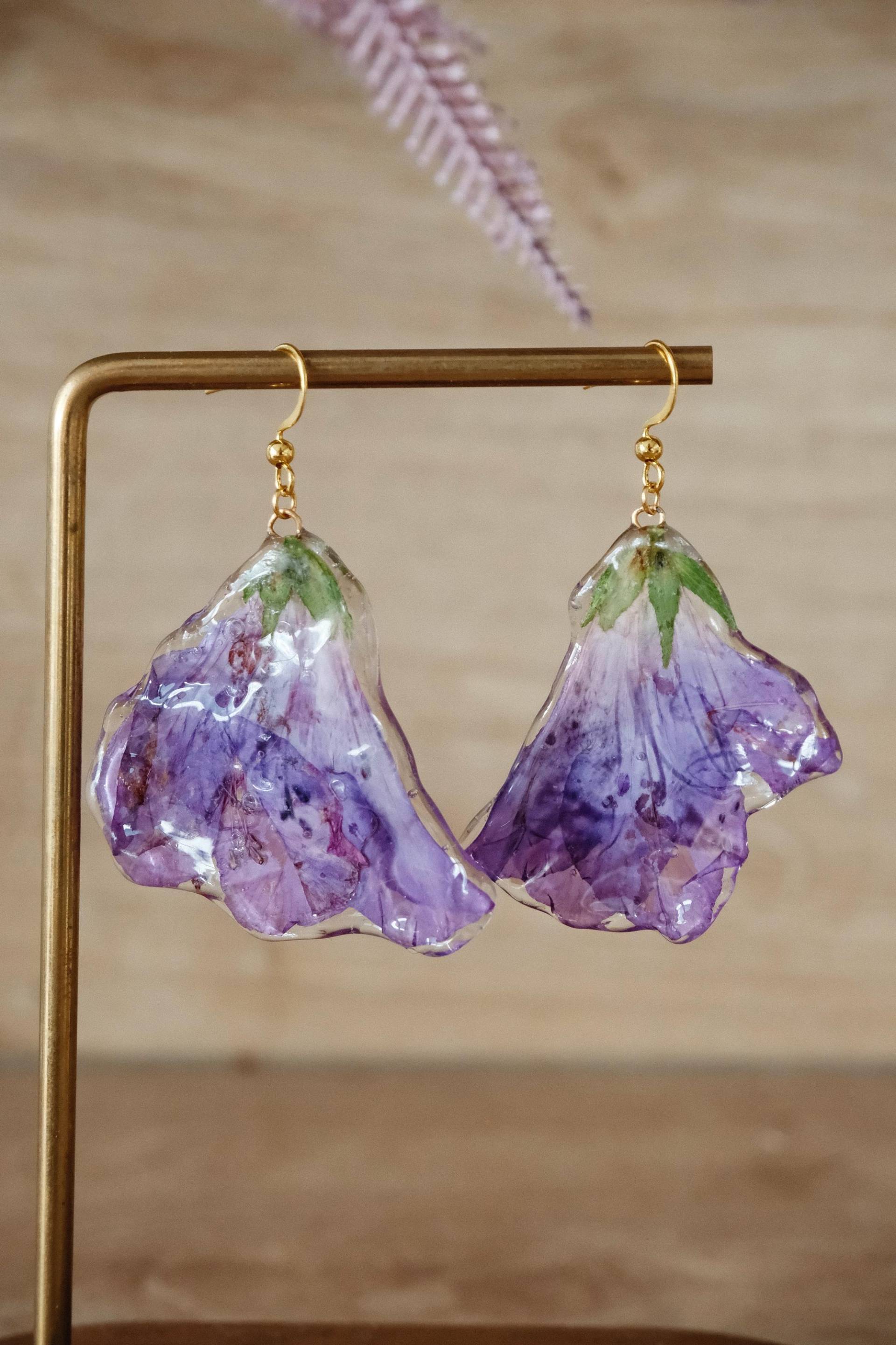 Real Morning Glory Flower Earrings - Botanical Resin Purple Petal Dangle Florifycreations Real Morning Glory Flower Earrings - Botanical Resin Purple Petal Dangle Florifycreations von FlorifyCreations