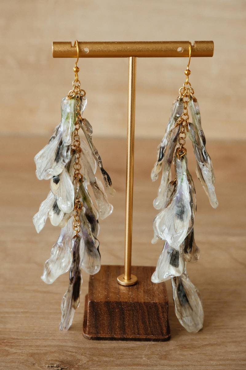 Real Petal Resin Earrings, Fava Blossom Earrings - Long Statement Floral Botanical Jewelry, Boho Florify Creations von FlorifyCreations
