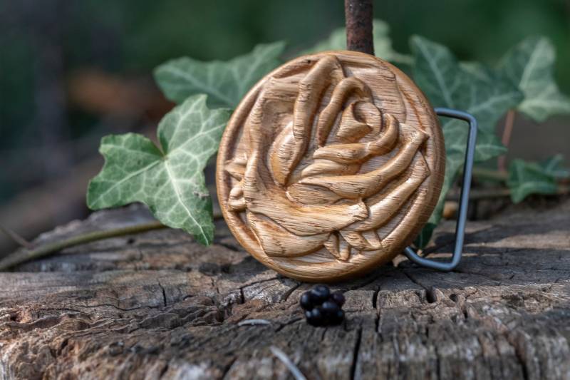 Gürtelschnalle Eiche "Rose" Einzelstück von Florysarte