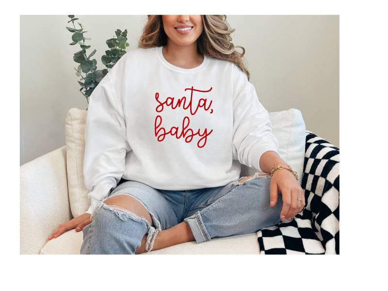 Besticktes Baby Sweatshirt Mit Rundhalsausschnitt - Jerzees Benutzerdefinierte Pullover Weihnachtspullover Urlaubsbekleidung Für Frauen Süßer von Flossandfable