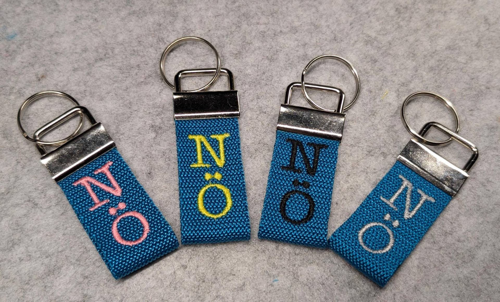 Schlüsselanhänger, Nö Gurtband Bestickt, Wunschtext Vers. Farben Taschenanhänger, Anhänger, Robust von FlotterNadelstich