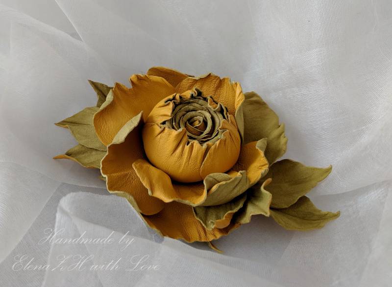 Lederblume, Brosche, Lederschmuck, Blumenbrosche, Lederrose, Handgefertigte Blumenpinbrosche, Geschenk Für Frauen, Sofort Versandfertig Lederblume, Brosche, Lederschmuck, Blumenbrosche, Lederrose, Handgefertigte Blumenpinbrosche, Geschenk Für Frauen, Sofort Versandfertig von FlowDream