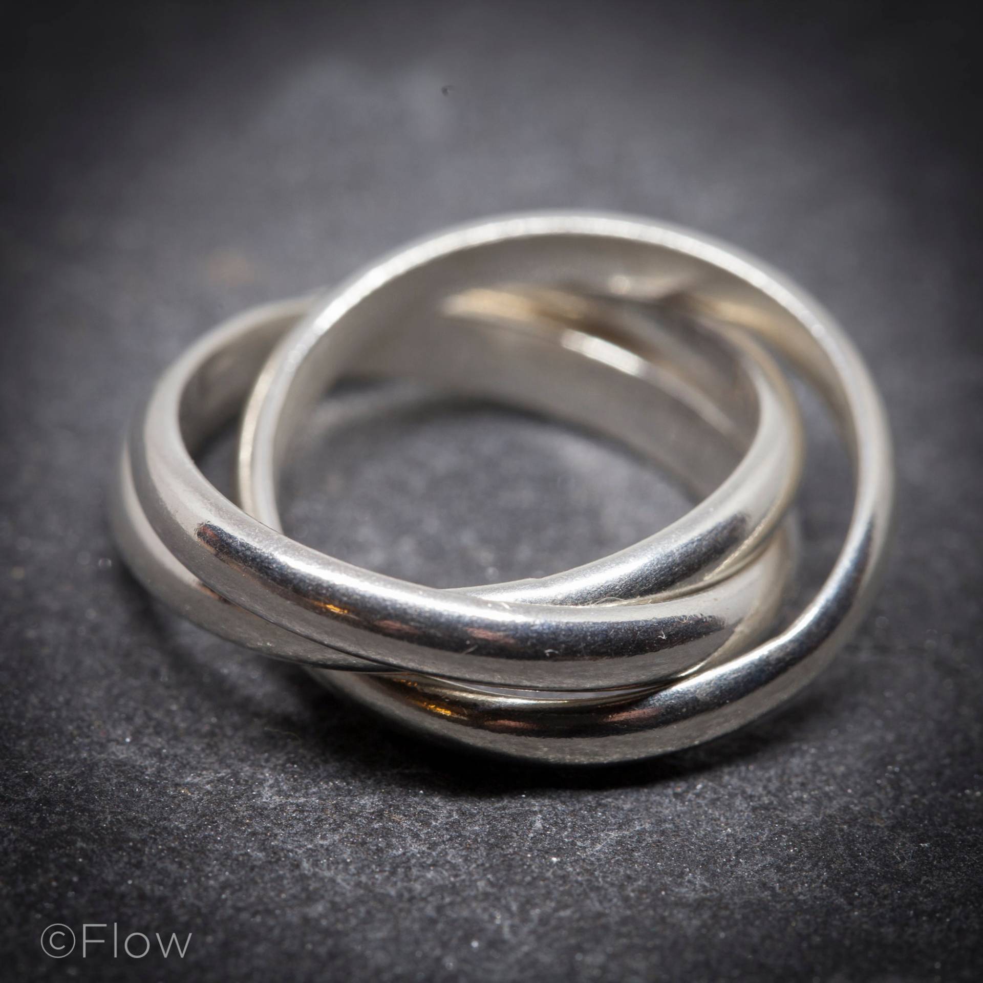 In Der Vergangenheit Gegenwart Für Immer | Versilberter Sterling Silber Ring, Hell & Glänzend In Der Vergangenheit Gegenwart Für Immer | Versilberter Sterling Silber Ring, Hell & Glänzend von FlowStudioJewelry