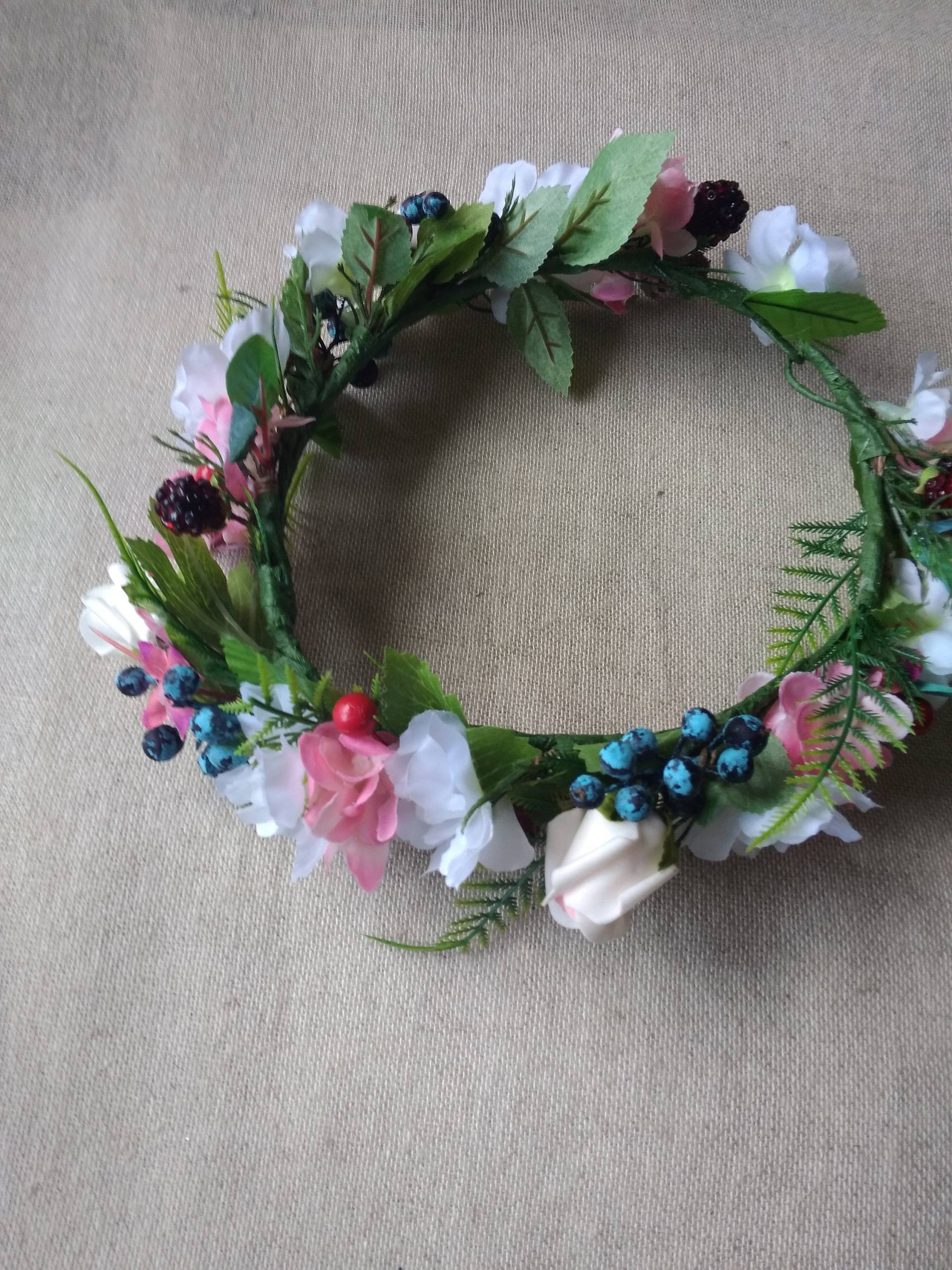 Blumen Hochzeitskrone, Brauthochzeit Rosa, Weiß Mit Grün Und Beeren Haarkrone, Haarkranz Blumen Hochzeitskrone, Brauthochzeit Rosa, Weiß Mit Grün Und Beeren Haarkrone, Haarkranz von FlowerDecoupage