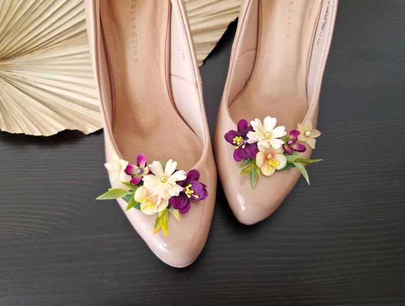 Lila Blumen Schuhclips, Blume Feliz, Schuhclip Für Frauen, Hochzeitsschuhe, Lila Accessoires, Ballerina, Clip De Zapatos von FlowerFeliz