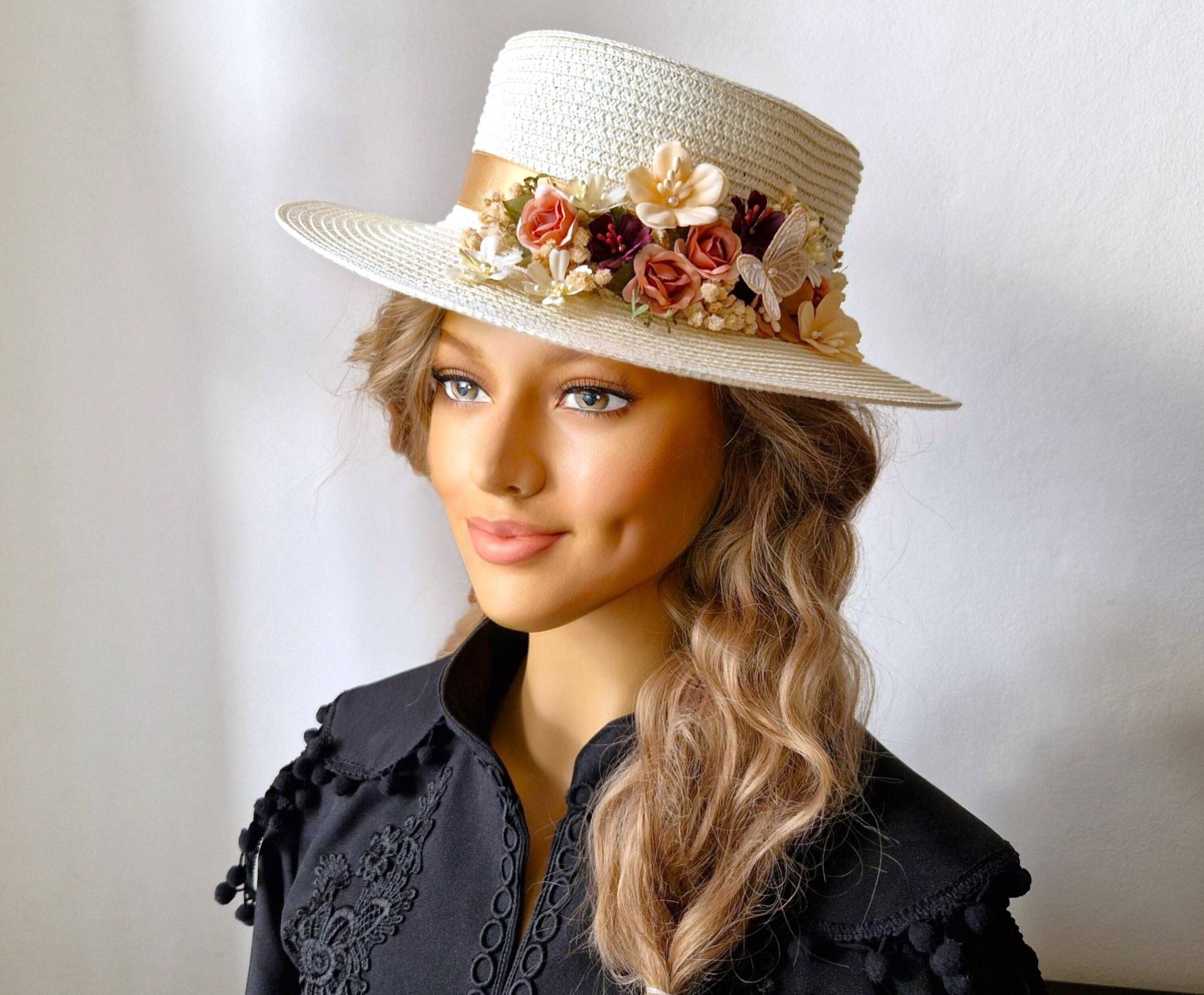 Seidenblumen Hut Boho Braut Kopfschmuck Mit Perlen & Spitze von FlowerFeliz