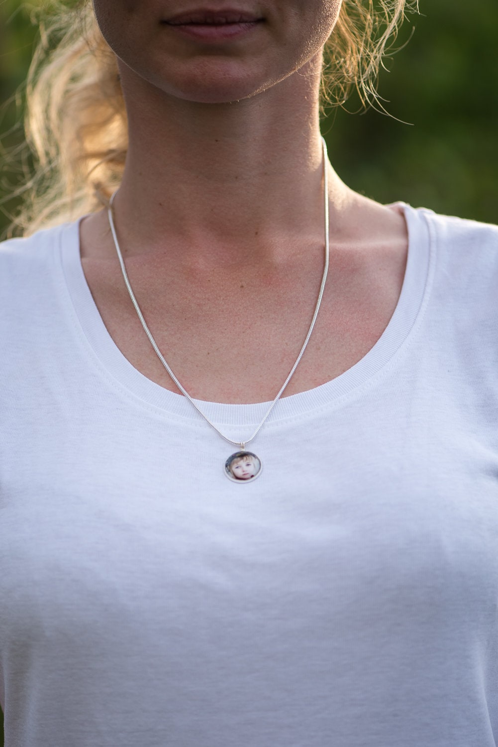 Personalisierter Fotoanhänger An Einer Kette, Geschenk Für Muttertag, Hochzeit, Geburtstag, Valentinstag, Weihnachten Personalisierter Fotoanhänger An Einer Kette, Geschenk Für Muttertag, Hochzeit, Geburtstag, Valentinstag, Weihnachten von FlowerHerbStudio