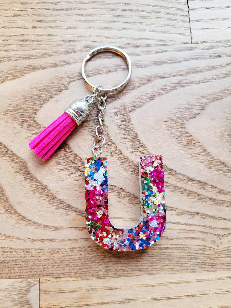 Personalisierter Buchstabe; Schlüsselanhänger, Glitzer-Buchstabe Mit Quaste; Handgefertigt; Aus Epoxidharz; Personalisierter Buchstabe; Schlüsselanhänger, Glitzer-Buchstabe Mit Quaste; Handgefertigt; Aus Epoxidharz; von FlowerfulArtShop