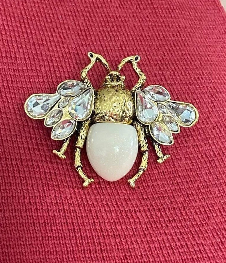 Creme Emaille Bienen Brosche Strass Kristall, Antik Stil von FlowergardenByLeena