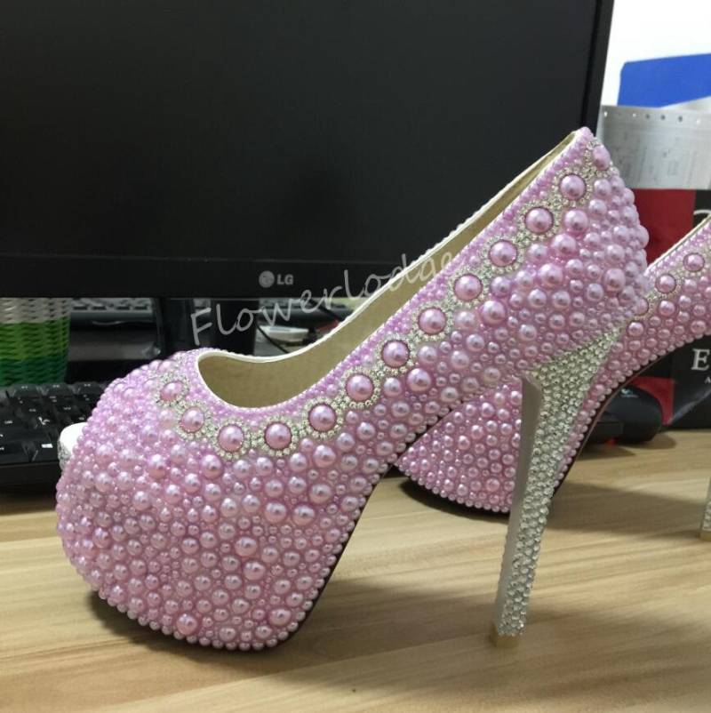 Licht Lila Perle Frauen Schuhe Classic Women Hausschuhe Pumps Hochzeit Tanz Glitzer Silber Strass Lavendel Brautschuhe von Flowerlodge