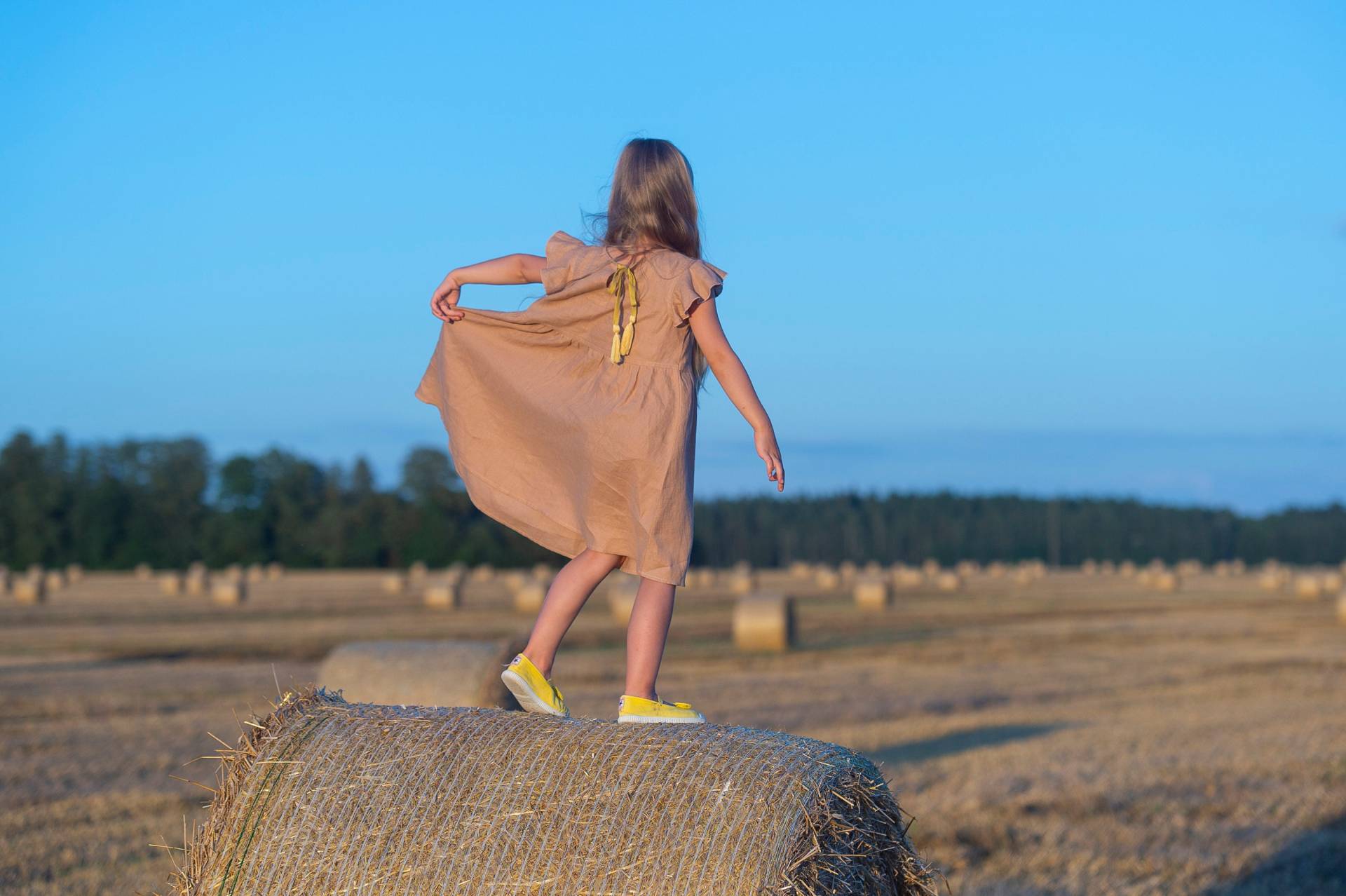 Mädchen Kleid Mit Flügelärmeln, Leinenkleid, Kleinkind Sommerkleid, Kleidung Für Frühling Sommer Outfit, Kleine Mädchen, Wirbel von FlowermilkKids