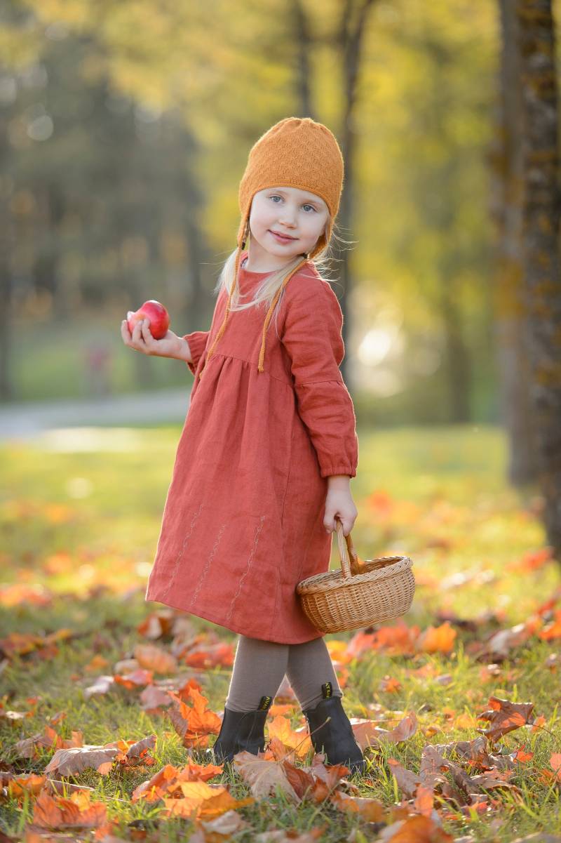 Mädchen Leinenkleid, Leinenkleid Für Kleinkinder, Lange Ärmel Kleid, Herbstkleid, Rot Orange Farbe. Weiches, Natürliches Kleid Mit Stickrock von FlowermilkKids