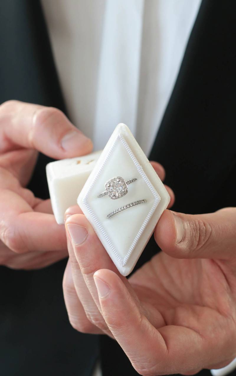 Weiß Hochzeit Ring Box, Samt Box Für Die Trauung, Benutzerdefinierte Verlobungsring Double von FlowersForLola