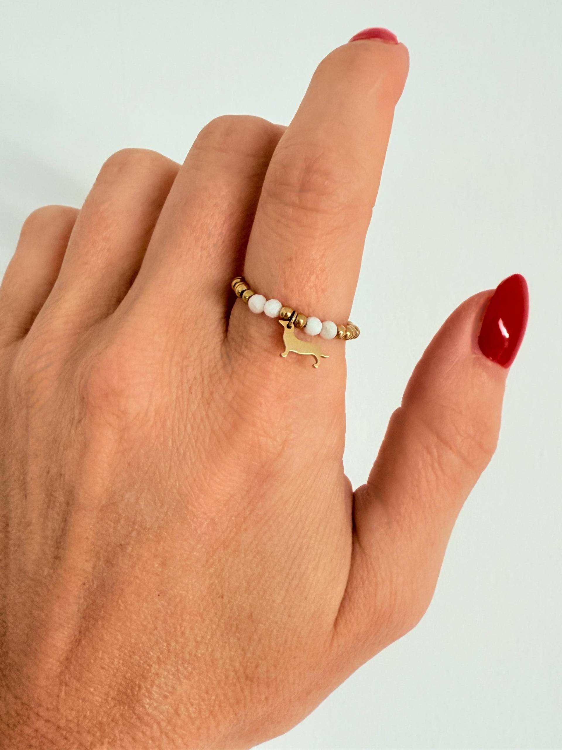 Perlenring Dackel Liebe - Stainless Steel Onesize Ring Mit Perlen Und Anhänger Perlenring Dackel Liebe - Stainless Steel Onesize Ring Mit Perlen Und Anhänger von FluegelwerkDigital