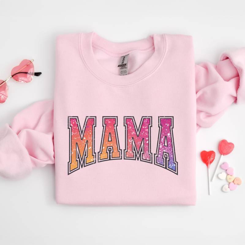 Mama Crewneck Sweatshirt Übergroße Varsity Mom Pullover Muttertagsgeschenk Geburtstagsgeschenk Für Süßer Retro Neue Geschenk von FluffytailApparel