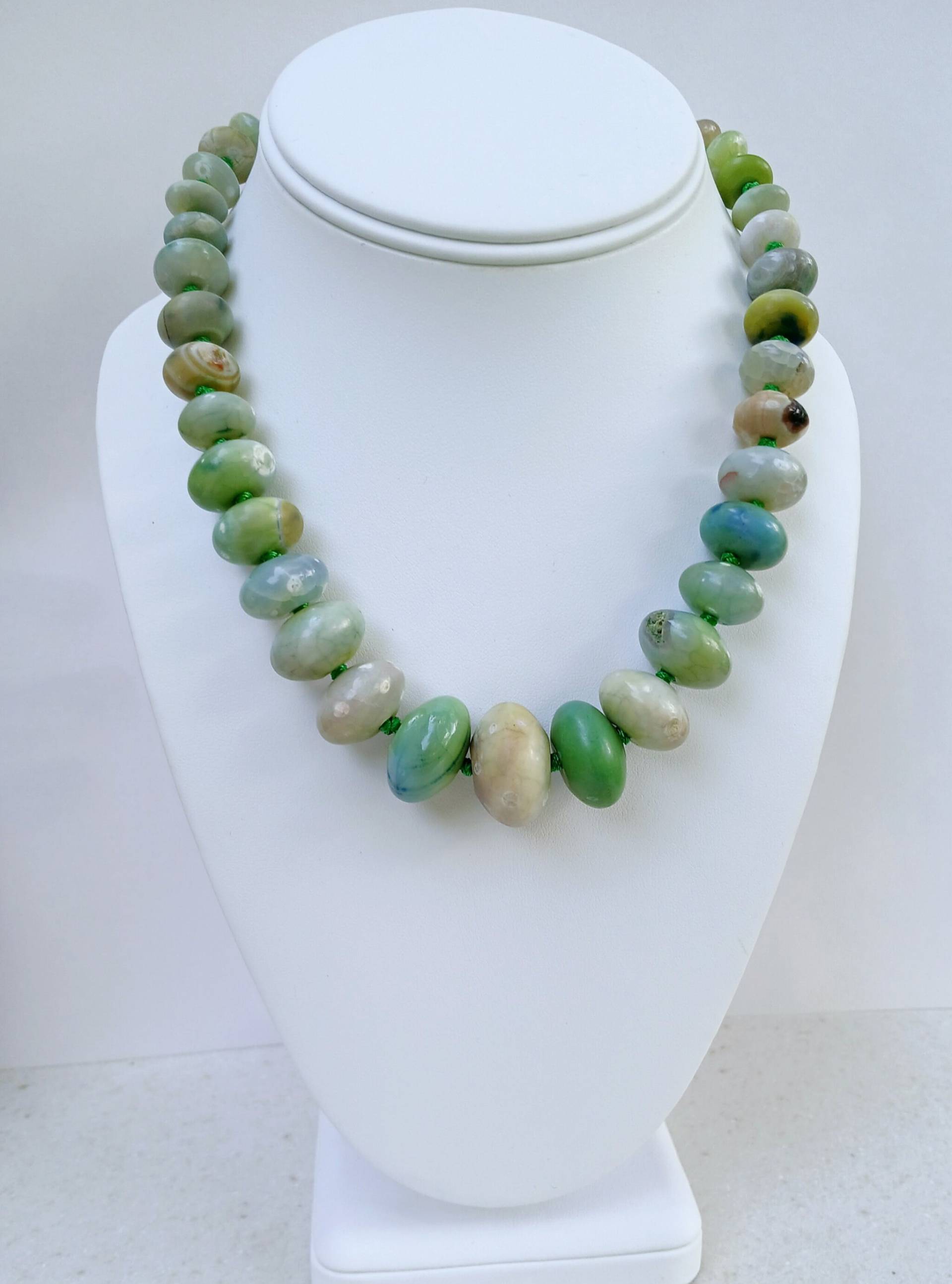 Grüner Achat Handmade Perlen Halskette | Kristall Schmuck Für Frauen Hochzeitsgeschenk Naturstein Geschenk Sie von FluideBeads