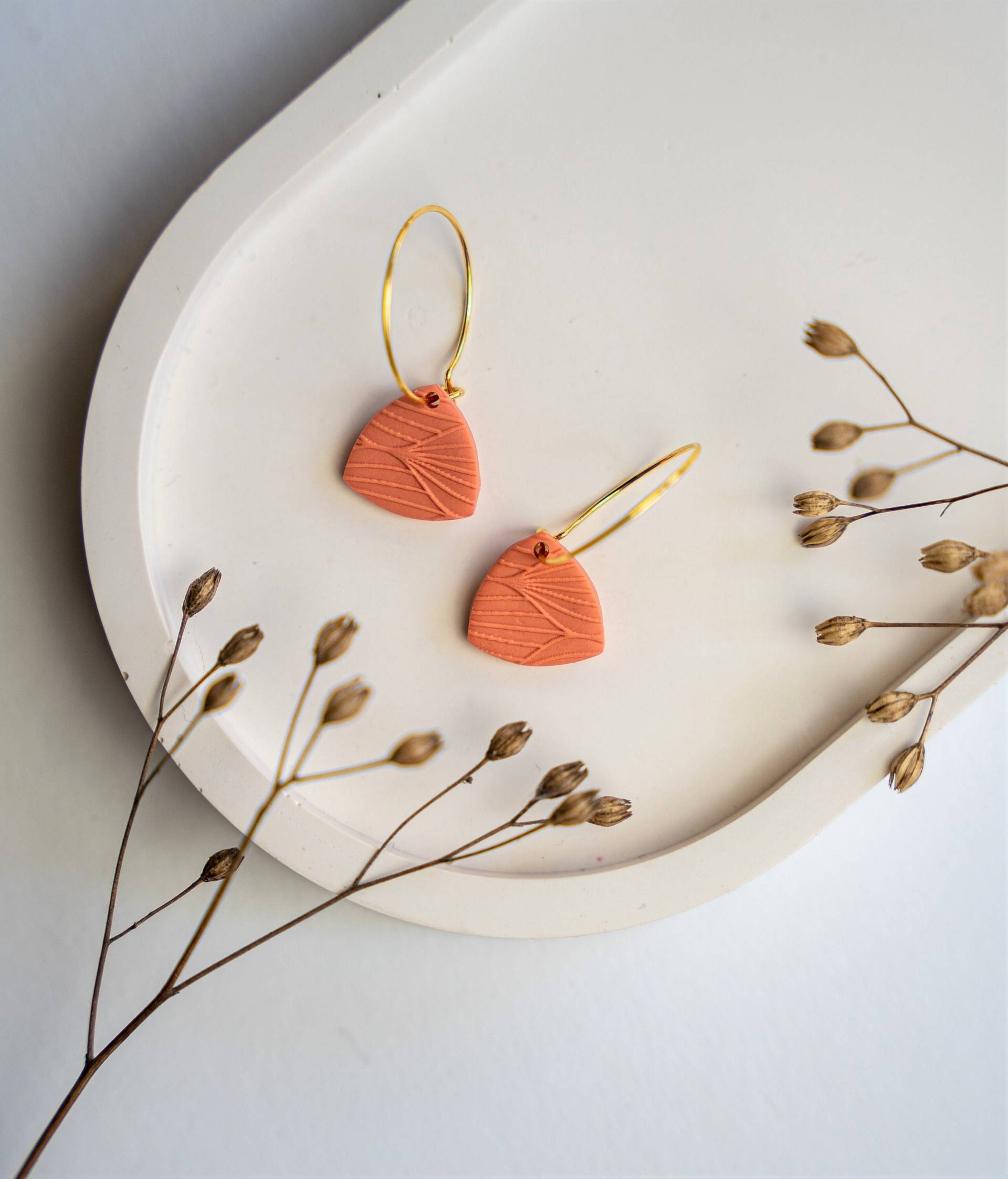 Polymer Clay Kreolen | Federleichte Statementohrhänger Hängeohrringe Zart Handgemacht Geschenk Mama Pastell Sommer Paola-Kreolen Polymer Clay Kreolen | Federleichte Statementohrhänger Hängeohrringe Zart Handgemacht Geschenk Mama Pastell Sommer Paola-Kreolen von FlunkerKlunker