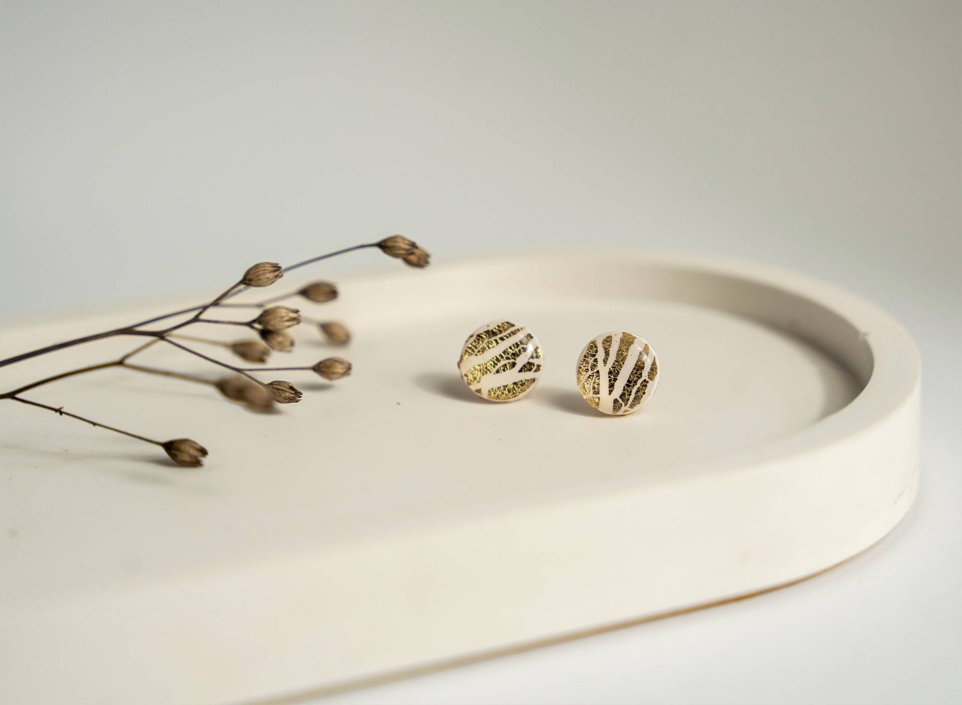 Polymer Clay Stecker Mit Gold-Details | Silber-Details Edle Ohrstecker Handgemacht Ohrringe Für Sommerhochzeit Farbenfroh| Amaryllis von FlunkerKlunker