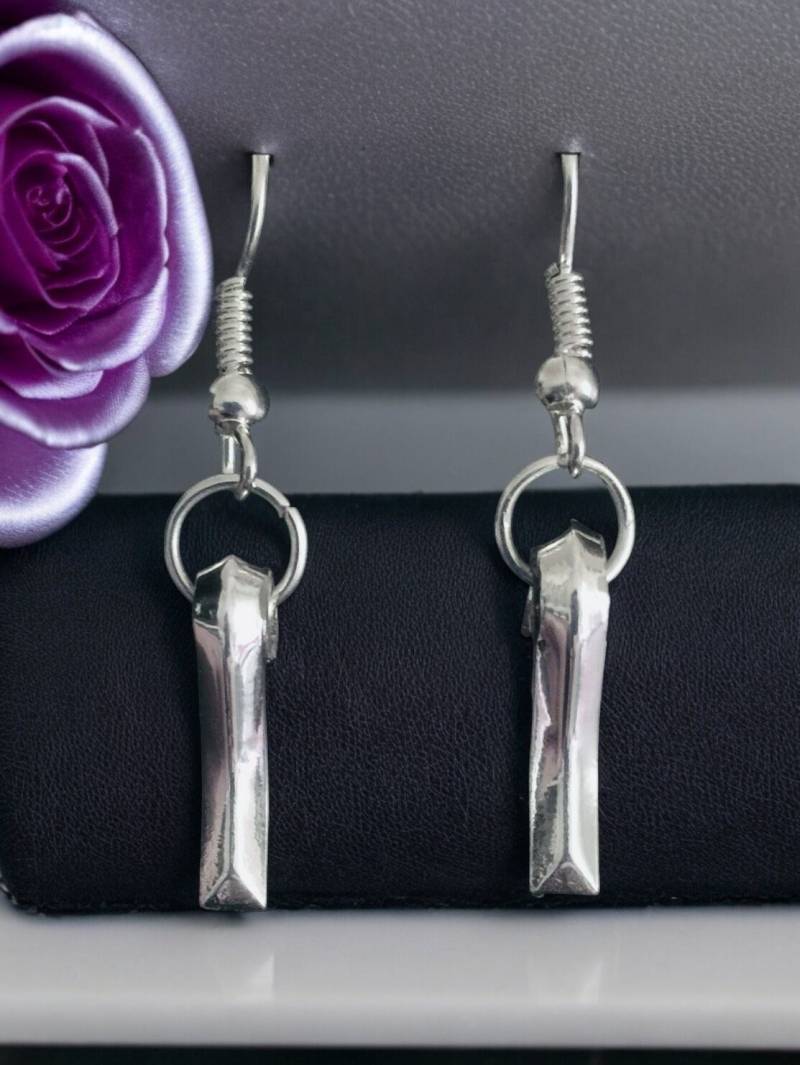 Flöte "Fuß" Ohrhänger Geschnitten Aus Echten Flötenklappen." Flöte "Fuß" Ohrhänger Geschnitten Aus Echten Flötenklappen." von FluteFinery