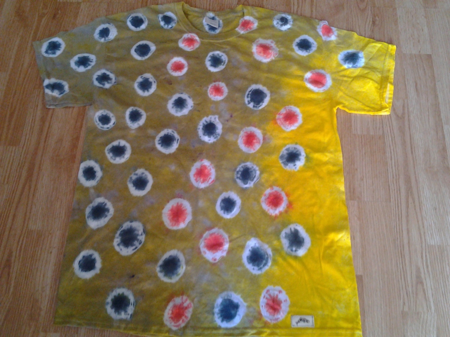 Handgemachtes Bachforellen Batik T-Shirt Handgemachtes Bachforellen Batik T-Shirt von FlyDyes