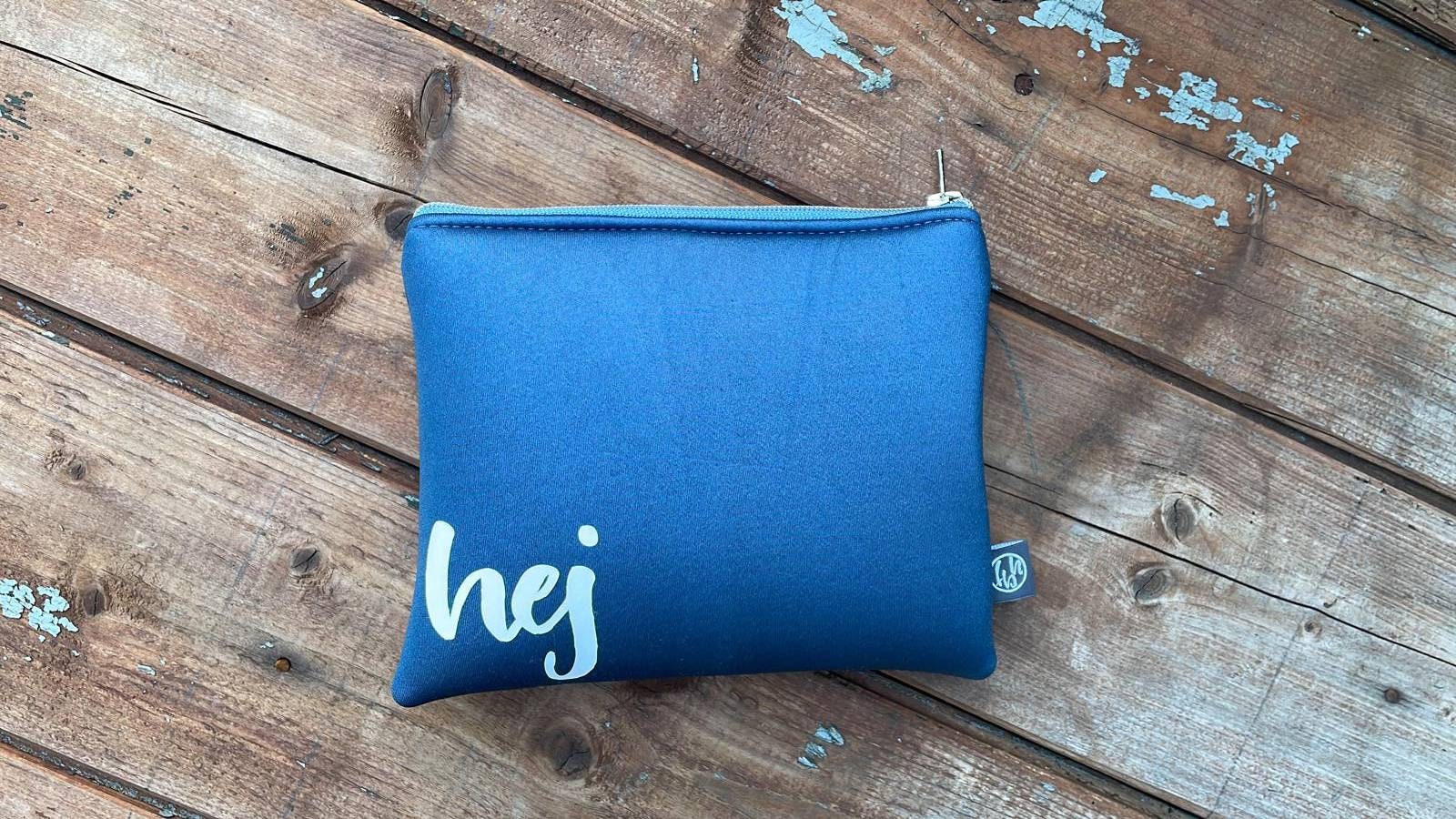 Kosmetiktasche "Lieblingsstück" Aus Skisprunganzug - Handgefertigt Fly High Bags Kosmetiktasche "Lieblingsstück" Aus Skisprunganzug - Handgefertigt Fly High Bags von FlyHighBags