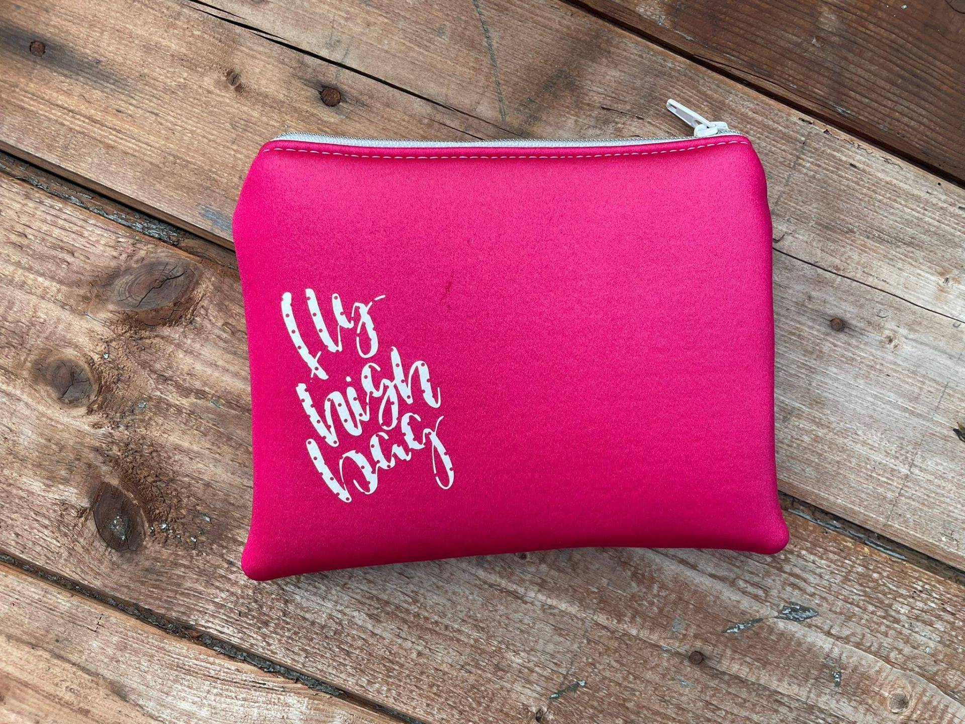 Kosmetiktasche "Schattenberg" Aus Skisprunganzug - Handgefertig Fly High Bags Kosmetiktasche "Schattenberg" Aus Skisprunganzug - Handgefertig Fly High Bags von FlyHighBags