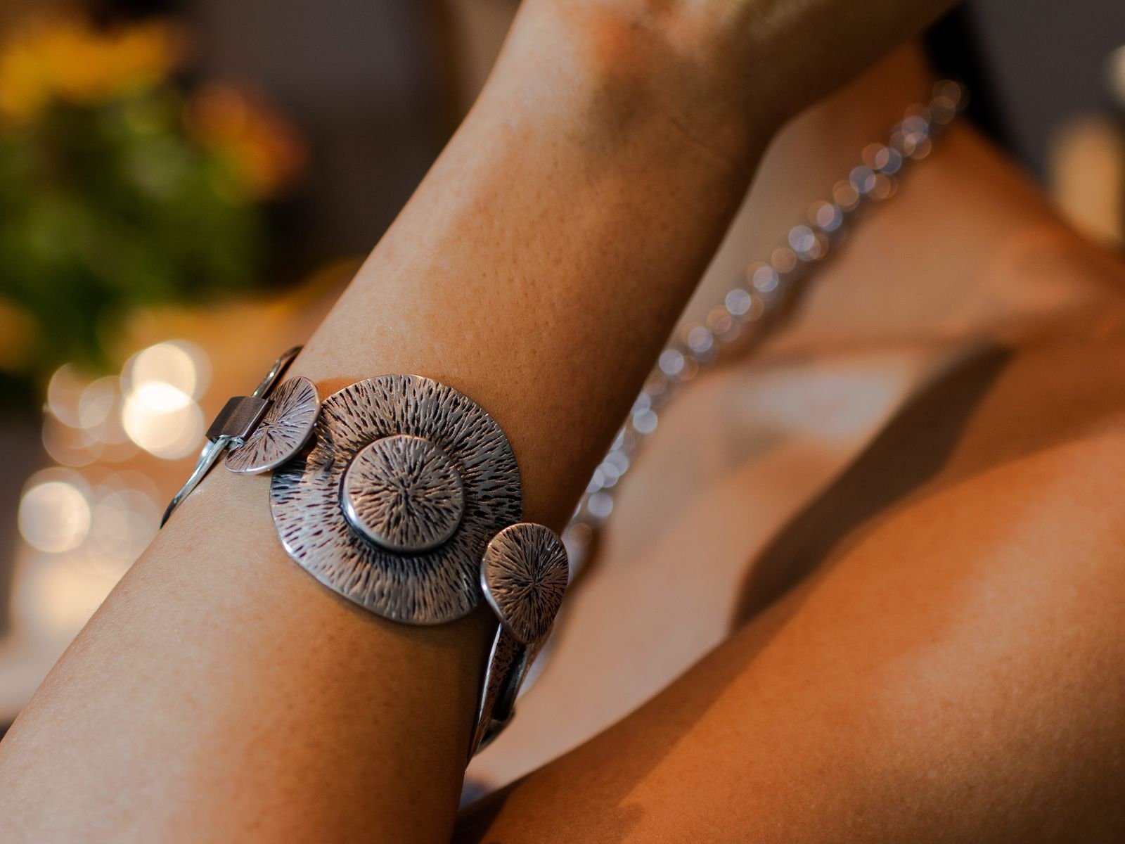 Damen Armband Edelstahl Azteken Sonnenscheibe Goa Boho Schmuck Silber Brst019 von FlyStyleShop