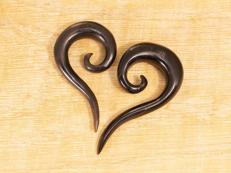 Dehnschnecke Dehnspirale Dehnungsschnecke Dehnsichel Ohr Expander Horn Piercing von FlyStyleShop