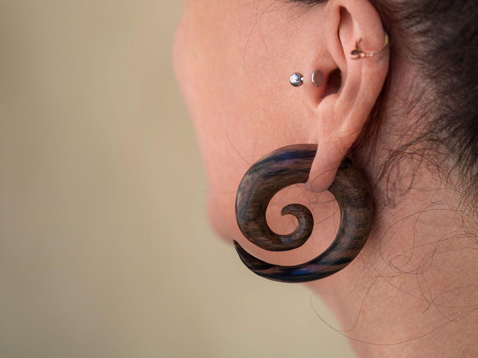 Dehnspirale Zebra Tigerwood Sichel Plug Dehner Expander Taper Schmuck von FlyStyleShop