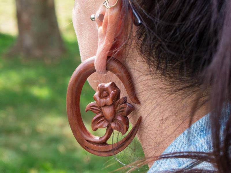 Holz Expander Blume Dehnspirale Dehnsichel Dehnschnecke Plug Flesh Tunnel Braun von FlyStyleShop