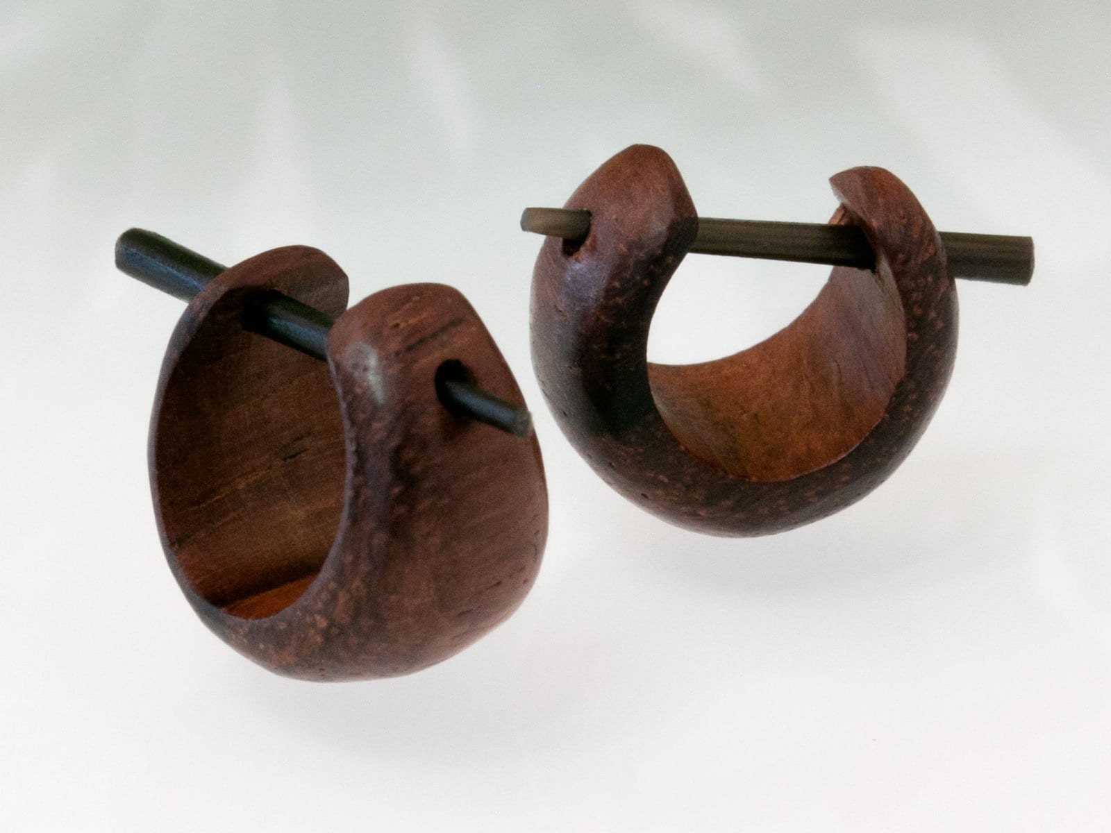 Kleine Holzohrringe, Holz Creolen, Handarbeit Mini Creolen von FlyStyleShop