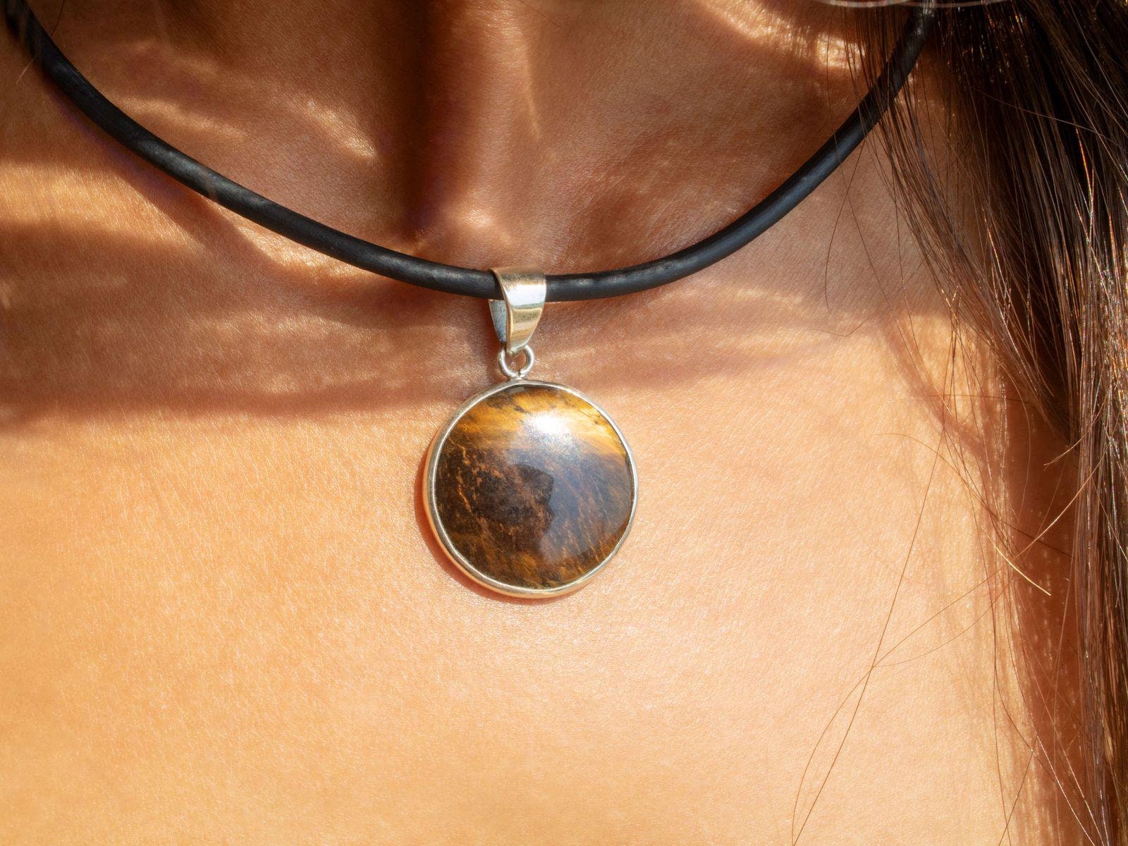 Silberanhänger Mit Tigerauge I Runder Tiger Eye Kettenanhänger 925 Silber Anhänger Für Ketten Edelstein Kette Frauen von FlyStyleShop
