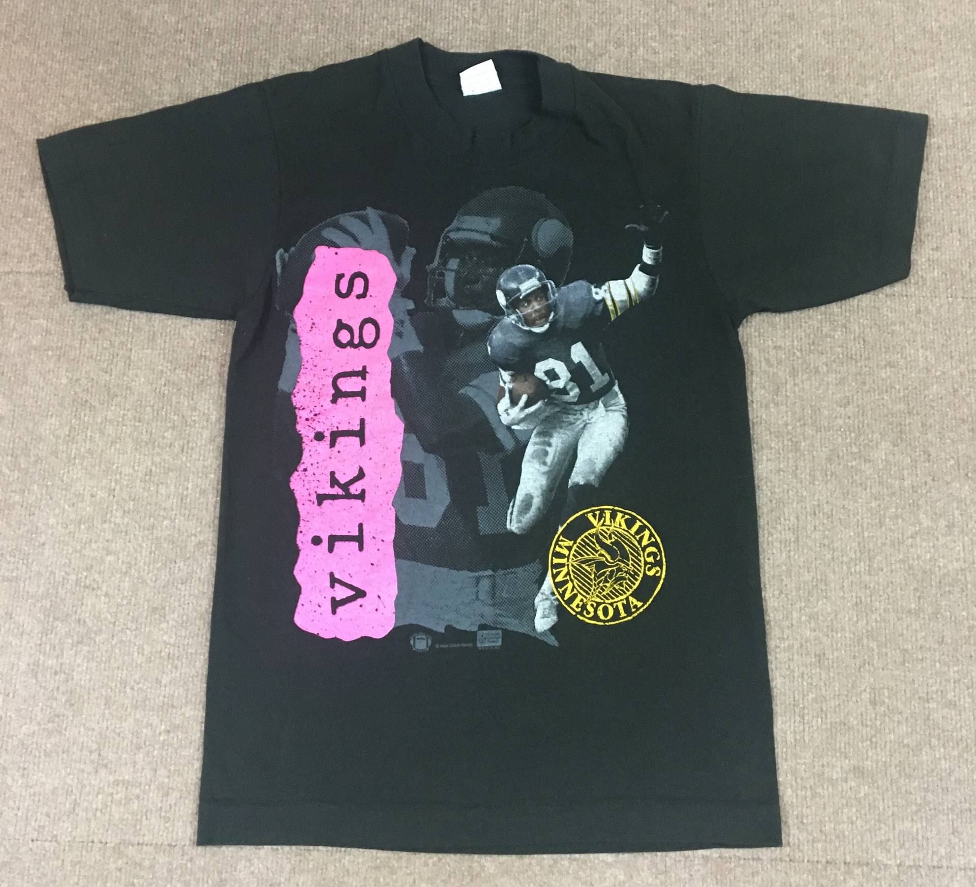 Vtg Salem Sportswear Anthony Carter Minnesota Vikings T-Shirt Schwarz Erwachsene Small Vtg Salem Sportswear Anthony Carter Minnesota Vikings T-Shirt Schwarz Erwachsene Small von FlyingVVintage