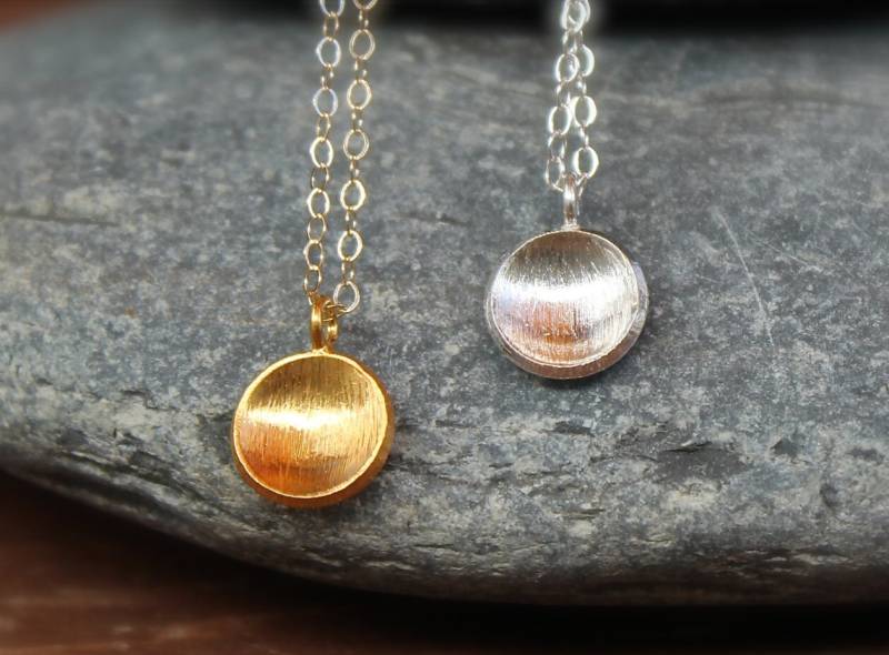 Goldene Schallplatte Halskette-Silber Halskette Collier, Einfache Halskette, Promi-Dome Goldene Schallplatte Halskette-Silber Halskette Collier, Einfache Halskette, Promi-Dome von FoLeoLa