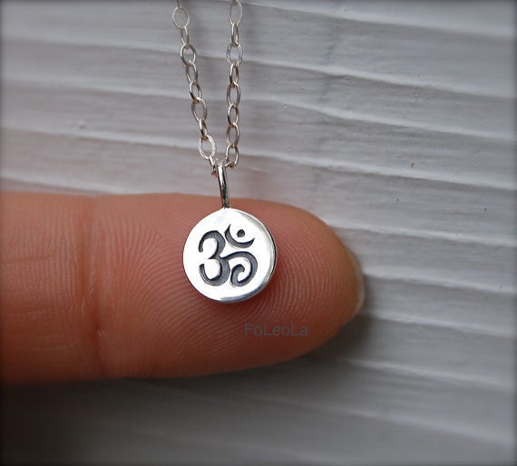 Tiny Ohm | Om Halskette, Zen Yoga Spirituelle Halskette Tiny Ohm | Om Halskette, Zen Yoga Spirituelle Halskette von FoLeoLa
