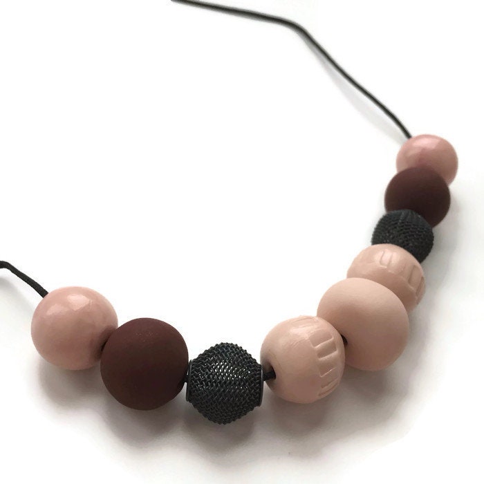 Töne Von Rosa Ton Perle Halskette, Verstellbare Schiebeknoten Töne Von Rosa Ton Perle Halskette, Verstellbare Schiebeknoten von Foils