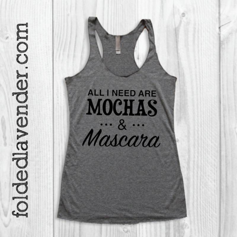 Ausverkauf Alles Was Ich Brauche Sind Mokkas & Mascara Tank in Heather Grey/Black Ink, Kaffee Und Mascara, Triblend Training Tank, Yoga Top von FoldedLavender