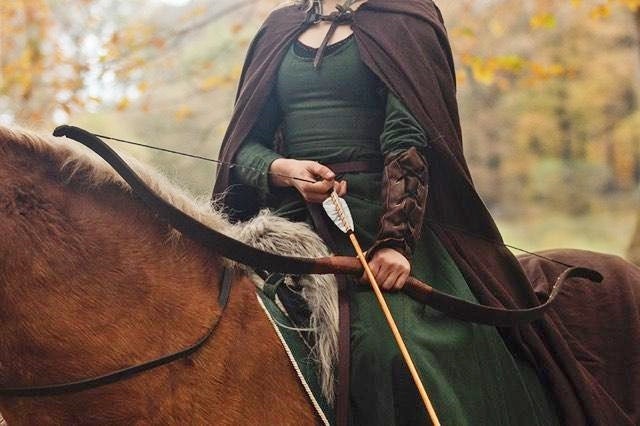 Bogenschützen Armschützer, Mittelalterlicher Lederhandschuh - Waldland Bogenschütze /F/ | Ab von FolkOfTheWood