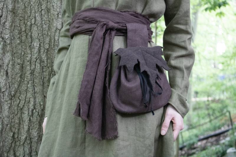 Feenblatt Gürteltasche, Waldelfe, Ahorn von FolkOfTheWood